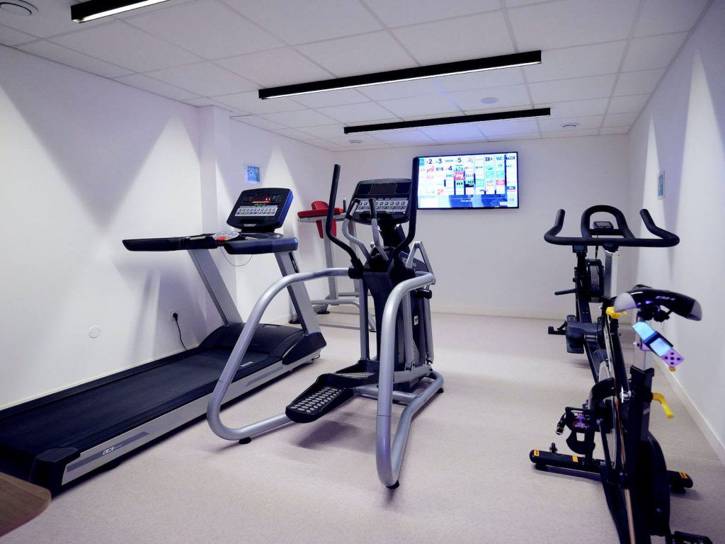 fitness room at Athome La Rochelle